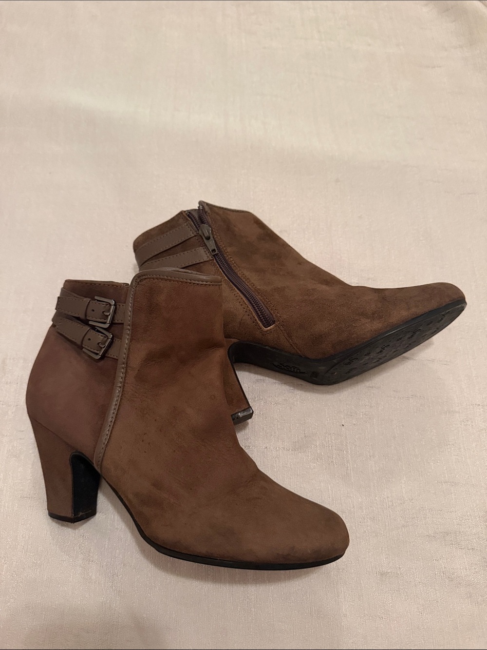 Sofft Brown Suede Heeled Ankle Booties w/ Double Buckle Size 8